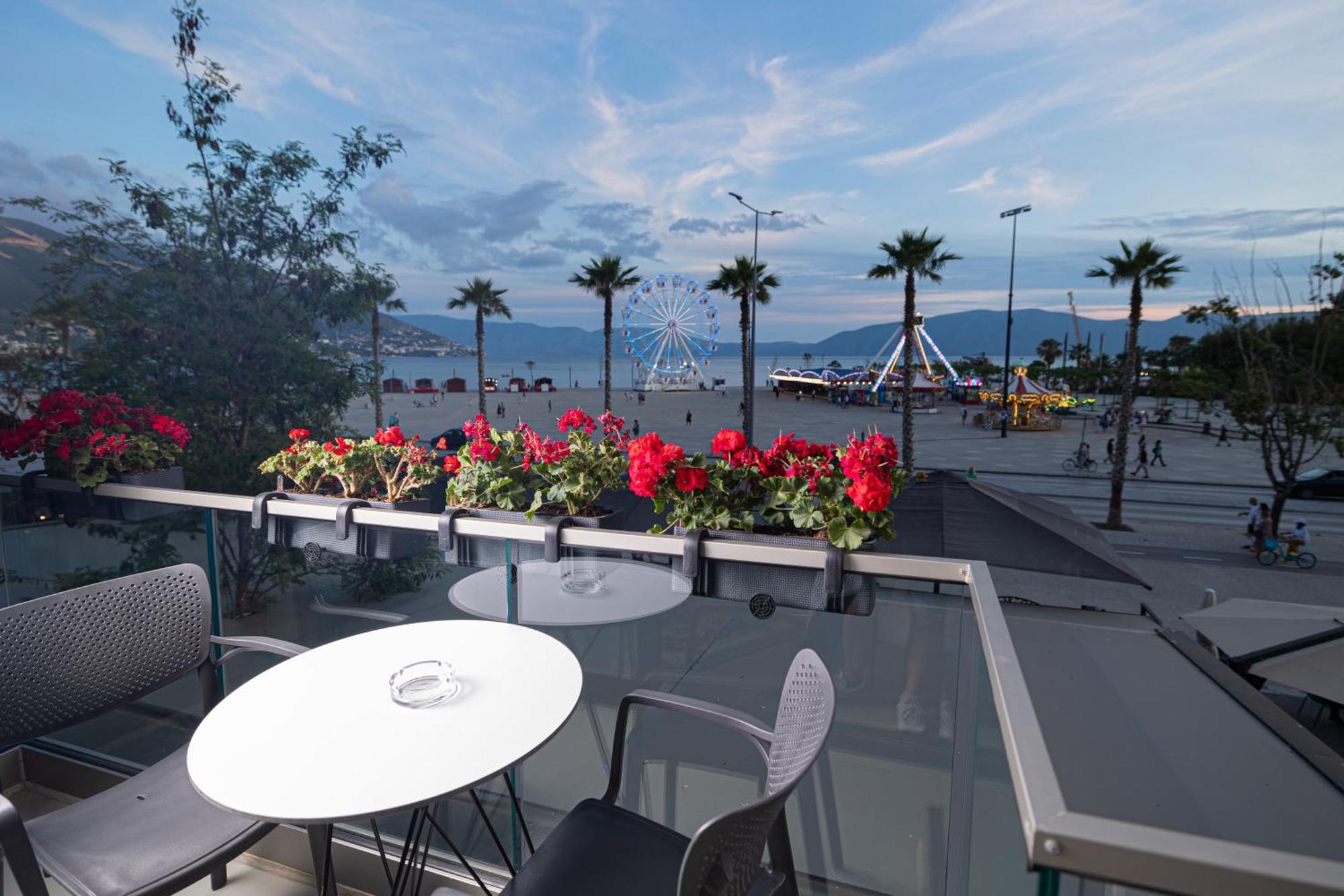 Dot Tradition Vlorë Exterior foto